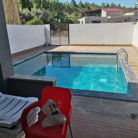 빌라 With Pool And Garden *